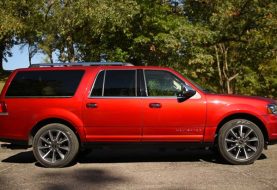 2016 Lincoln Navigator L Review: Curbed with Craig Cole