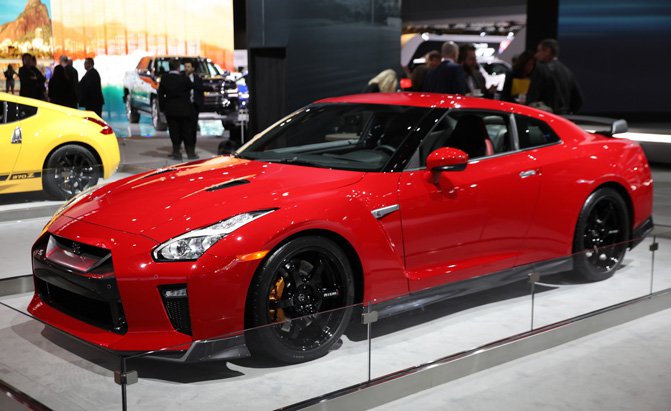 2018 Nissan GT-R Track Edition and 370Z Heritage Edition Video, First Look