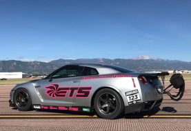 Watch a Nissan GT-R Hit 255 MPH in a Half-Mile
