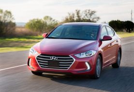 2017 Hyundai Elantra Review: Photo Gallery