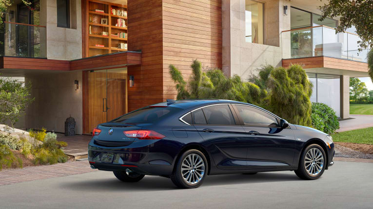 Buick Lowers Price for Base 2018 Regal