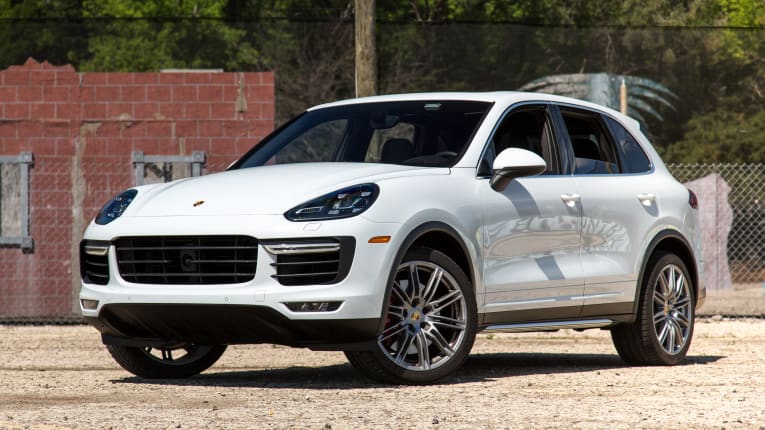 2018 Porsche Cayenne Teased Ahead of Debut