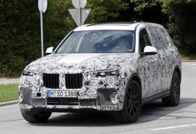 BMW X7 Spied With Production Headlights and Taillights