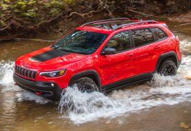 Refreshed 2019 Jeep Cherokee is No Longer Ugly and Gets New Turbo Engine