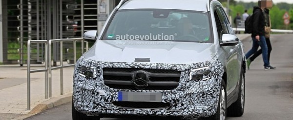 2020 Mercedes GLB-Class Spied Wearing Less Camo