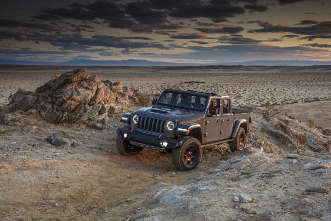 2021 Jeep Gladiator gets 442 lb-ft Diesel Engine, Rock Crawling Now On the Menu