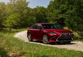 2021 Lexus ES Adds AWD Model and Lithium-Ion Hybrid Battery