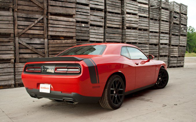 12 Important Things About the 2015 Dodge Challenger Scat Pack Shaker