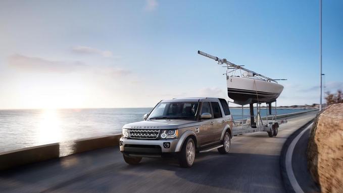 2015 Land Rover LR4 Review