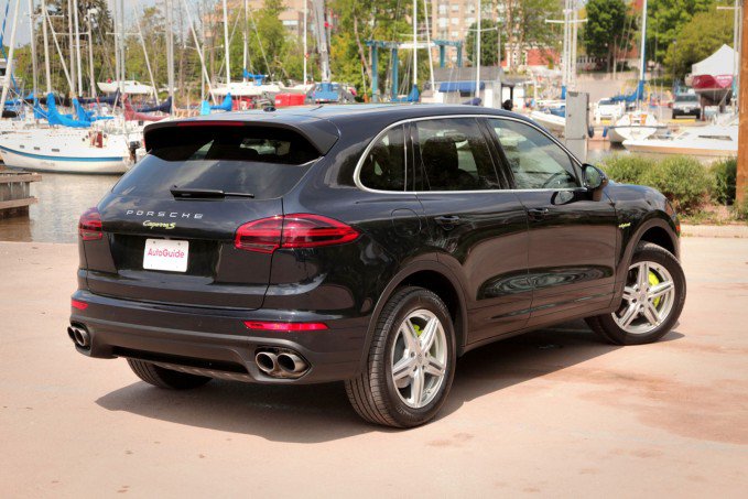 2015 Porsche Cayenne S E-Hybrid Review