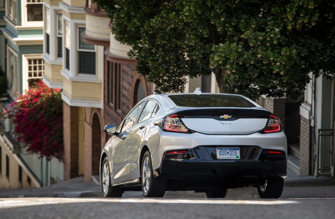 2016 Chevrolet Volt Review