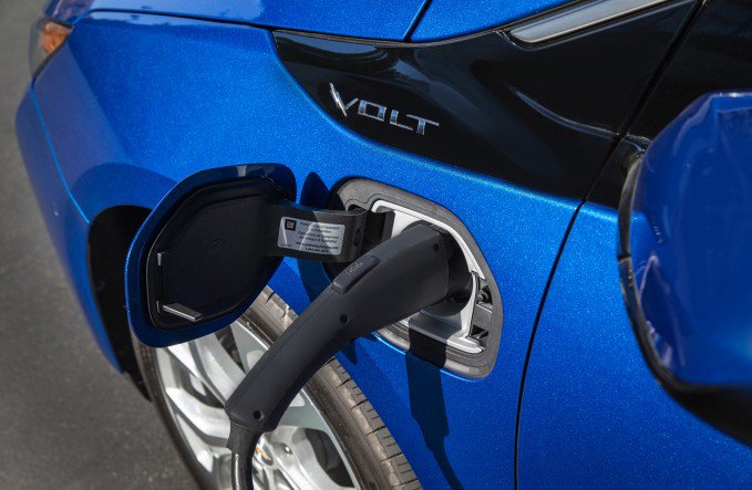 2016 Chevrolet Volt Review