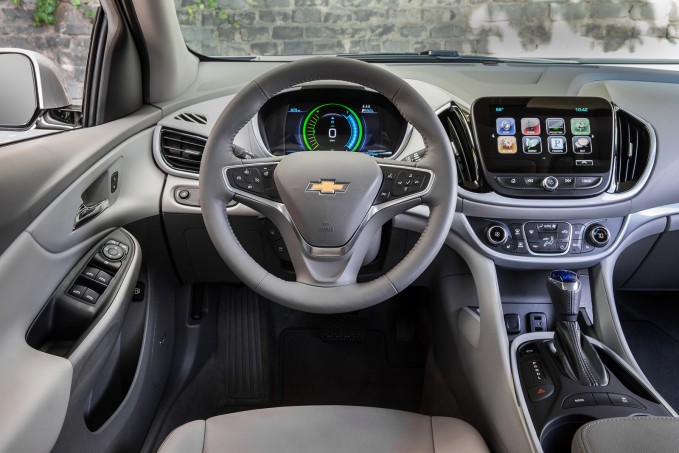 2016 Chevrolet Volt Review