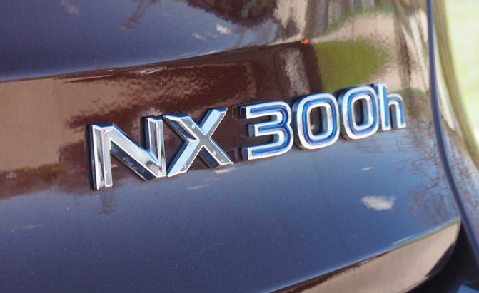 2016 Lexus NX 300h Review: Curbed with Craig Cole