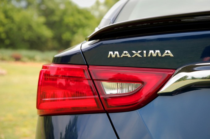 2016 Nissan Maxima Review