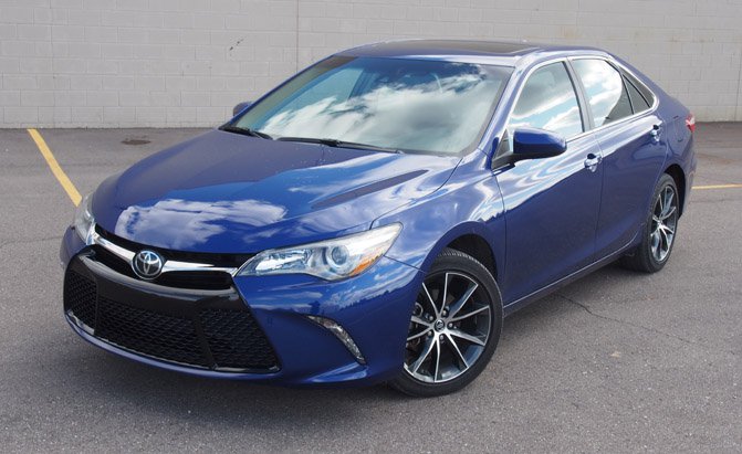 2016 Toyota Camry Review: Curbed with Craig Cole