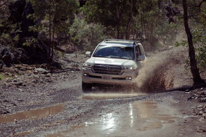 2016 Toyota Land Cruiser Review