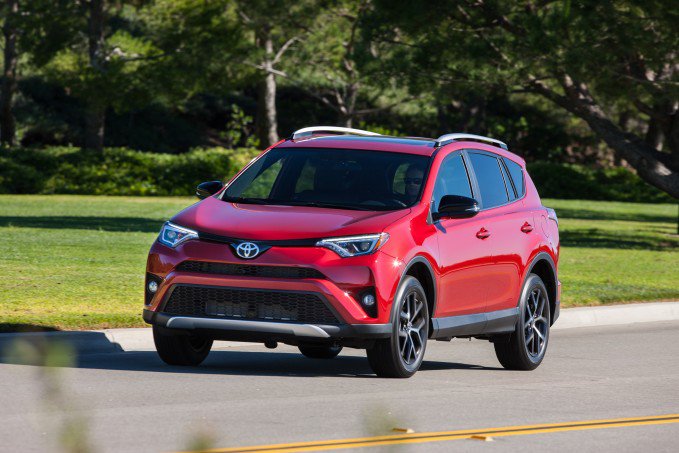 2016 Toyota RAV4 SE Review