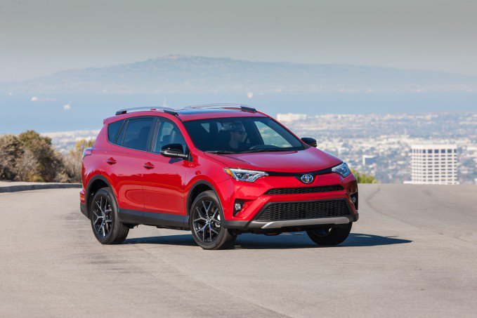 2016 Toyota RAV4 SE Review