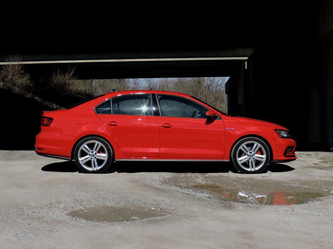 2016 Volkswagen Jetta GLI Review