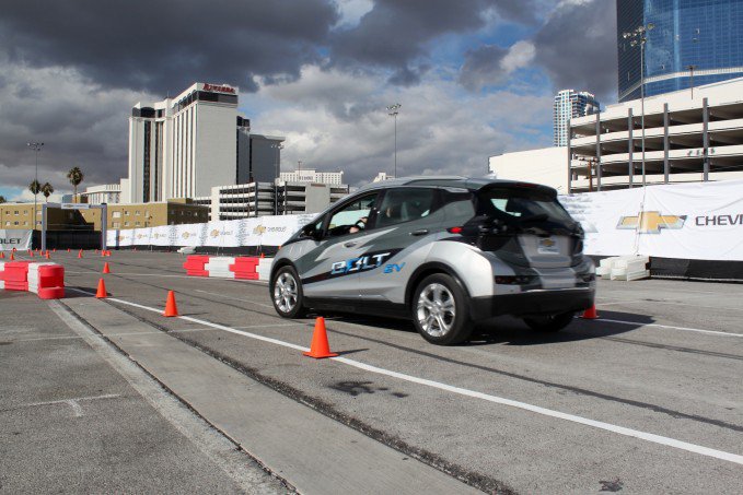 2017 Chevrolet Bolt Review - First Drive