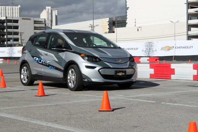 2017 Chevrolet Bolt Review - First Drive