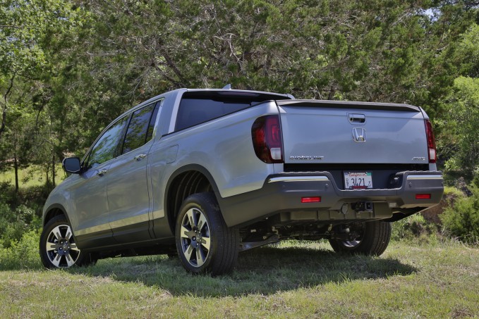 2017 Honda Ridgeline Review