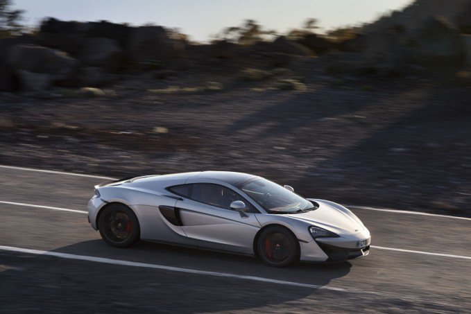 2017 McLaren 570GT Review