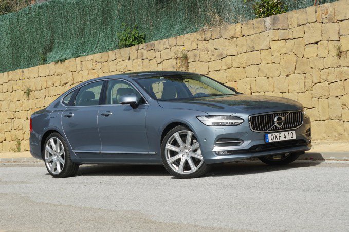 2017 Volvo S90 Review