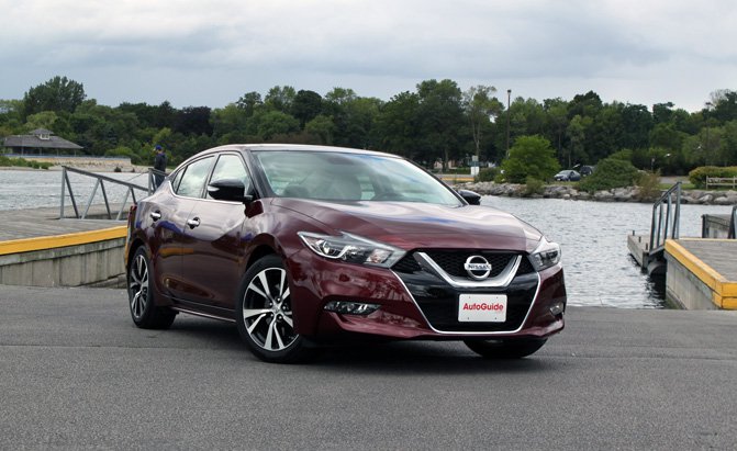 9 Things Nissan Shows Off With the 2016 Maxima