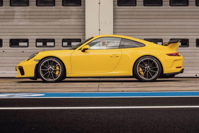 5 Cars Faster and Slower than the 2018 Porsche 911 GT3 at the Nurburgring