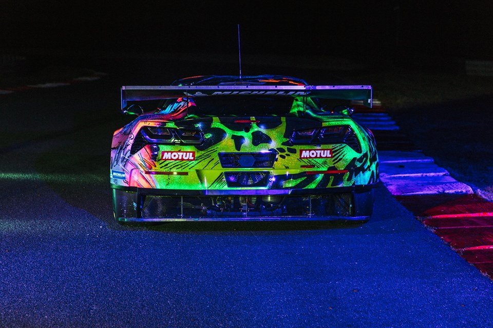 Corvette Shows BMW How to Properly Make an Art Car