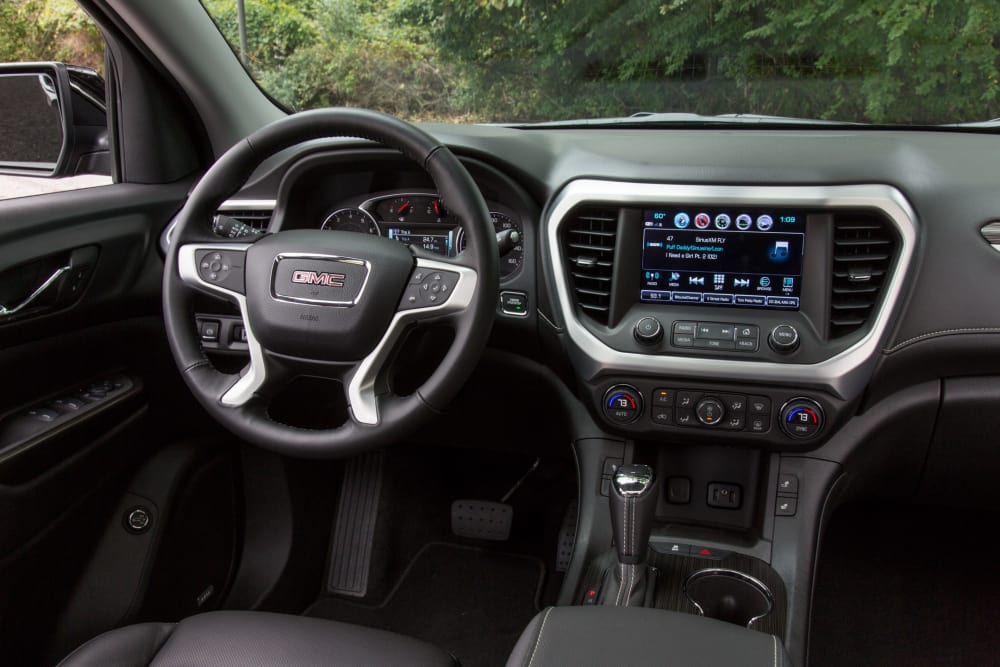 2017 GMC Acadia Photo Gallery