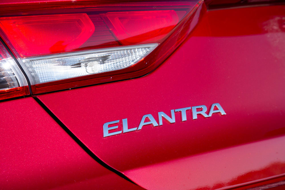 2017 Hyundai Elantra Review: Photo Gallery