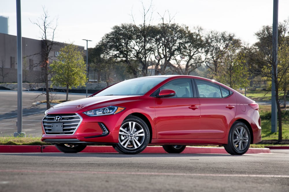 2017 Hyundai Elantra Review: Photo Gallery