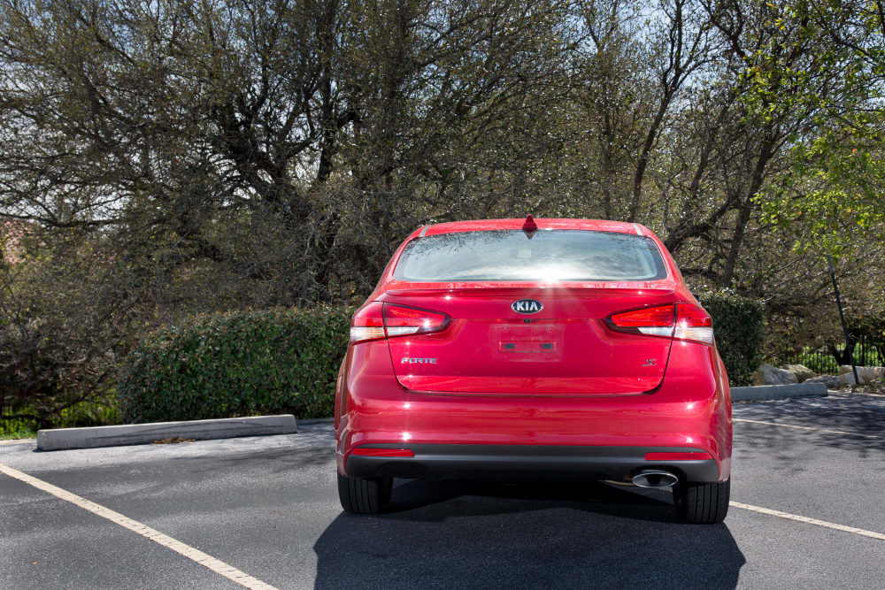 2017 Kia Forte Review: Photo Gallery