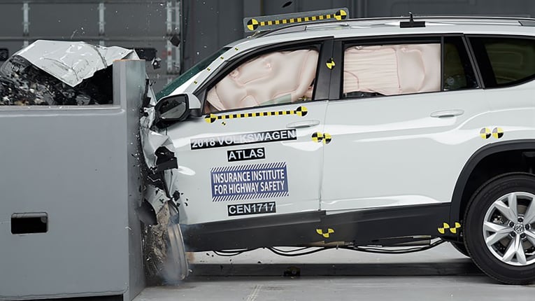 2018 Volkswagen Atlas Earns IIHS Top Safety Pick Award