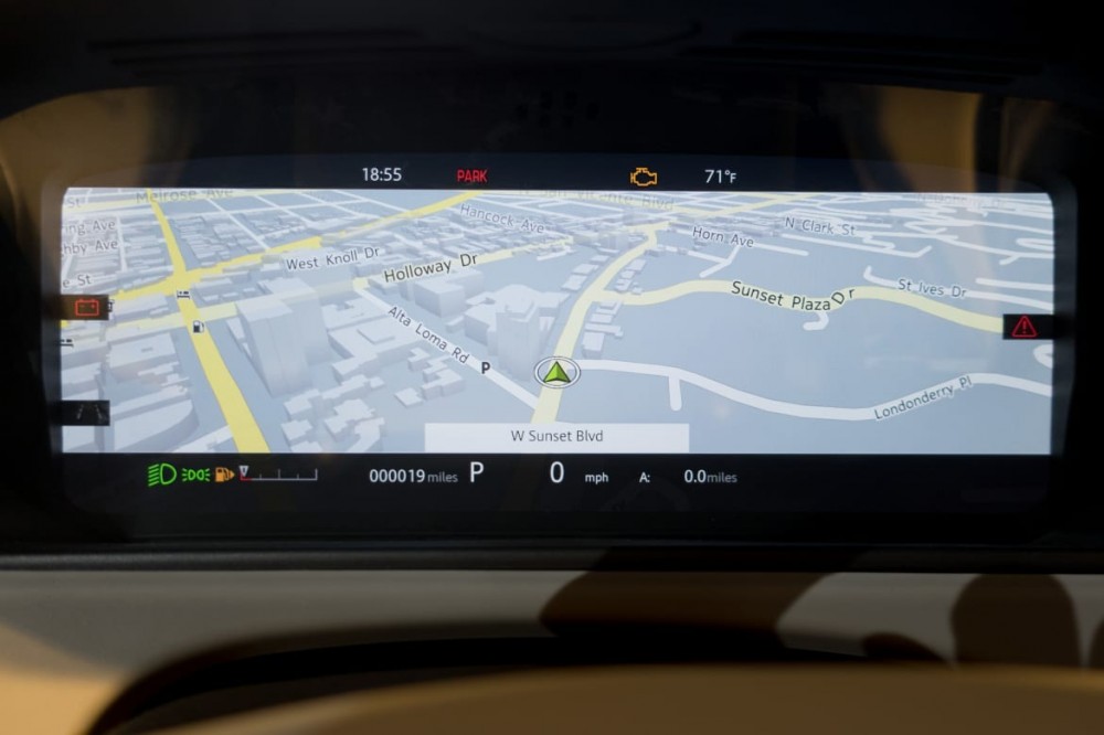 Hands On With Land Rover Range Rover Velar Touchscreens