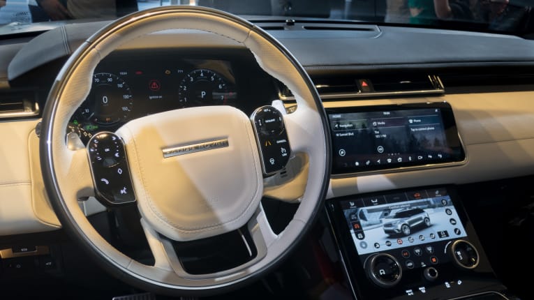 Hands On With Land Rover Range Rover Velar Touchscreens