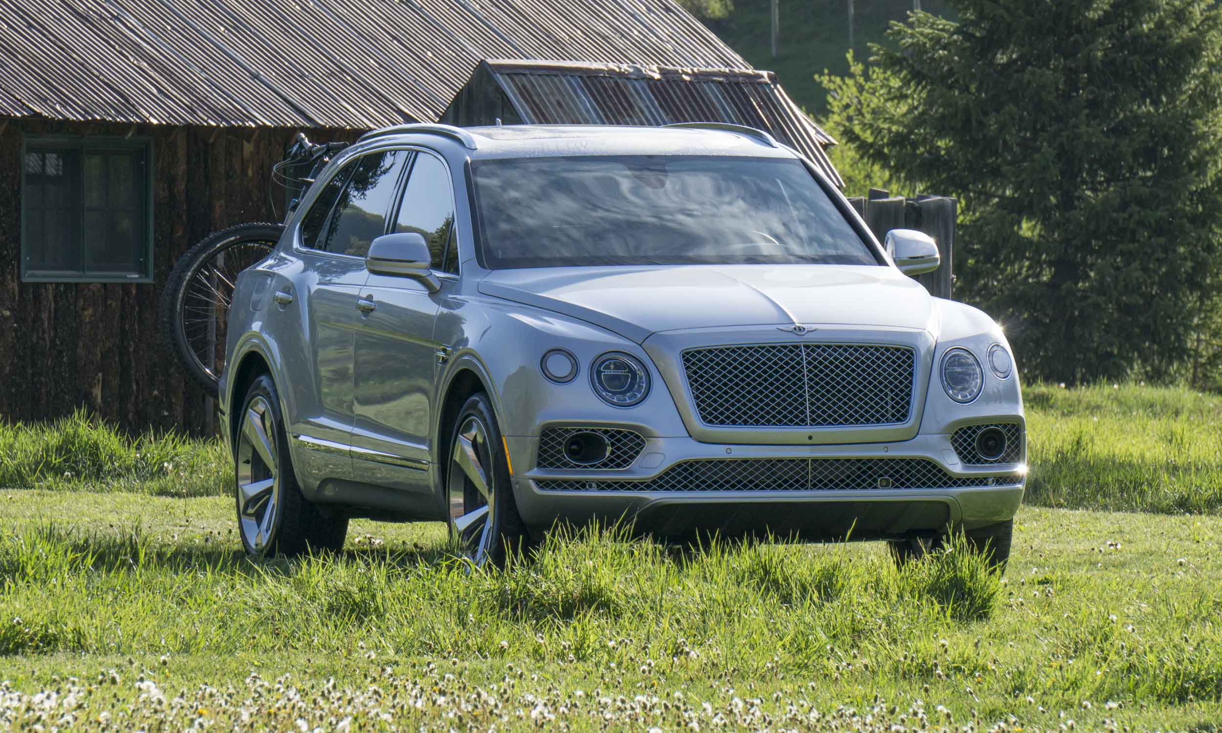 Bentley Bentayga at Dunton Hot Springs