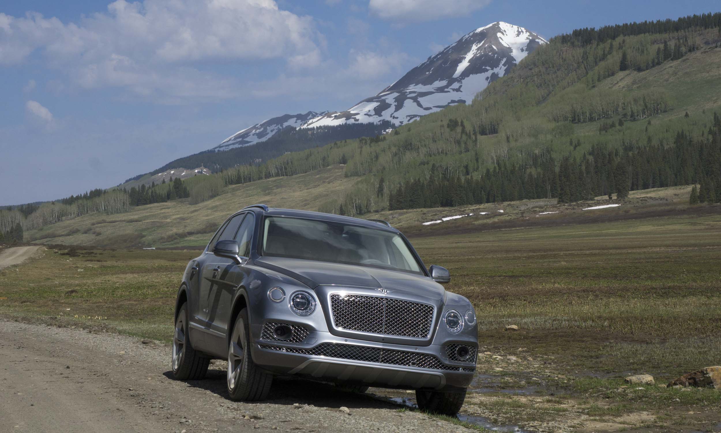 Bentley Bentayga at Dunton Hot Springs