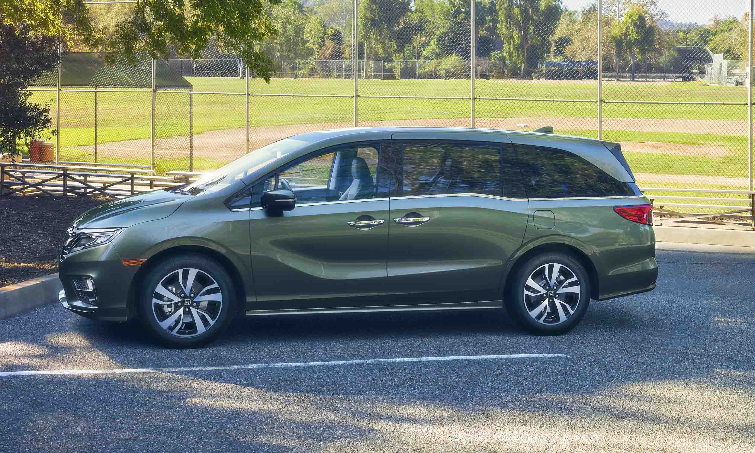 2017 Minivan Shopping Guide