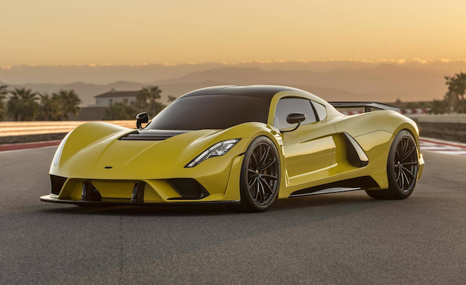 Hennessey Venom F5 has a 1,600 HP 7.4L V8 and a Top Speed of 301 MPH