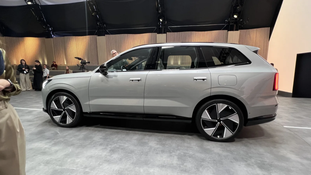 Volvo EX90 will lack certain features on launch, to come later with OTA updates